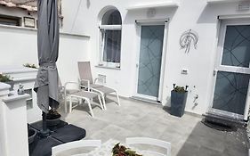 Sweet Home, Anacapri
